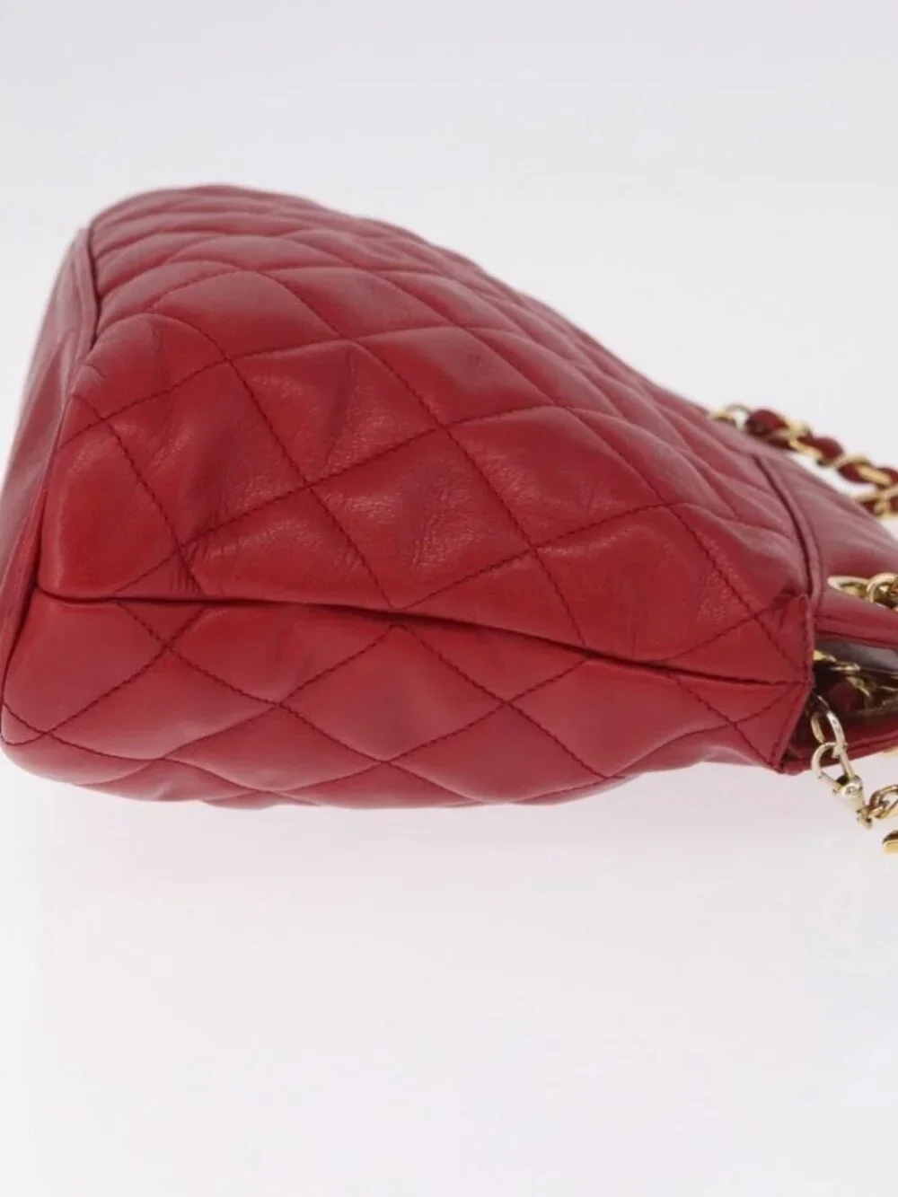 CHANEL Matelasse Chain Shoulder Bag Lamb Skin Red Gold CC Auth 187646